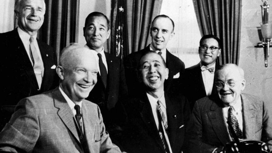 U.S. President Eisenhower with Prime Minister Nobusuke Kishi during their June 1957 meeting in the White House.